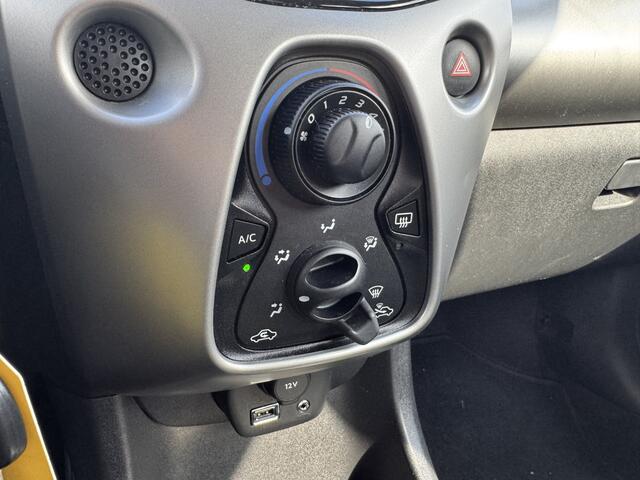 Toyota AYGO 1.0 VVT-i x-play Camera NL Auto