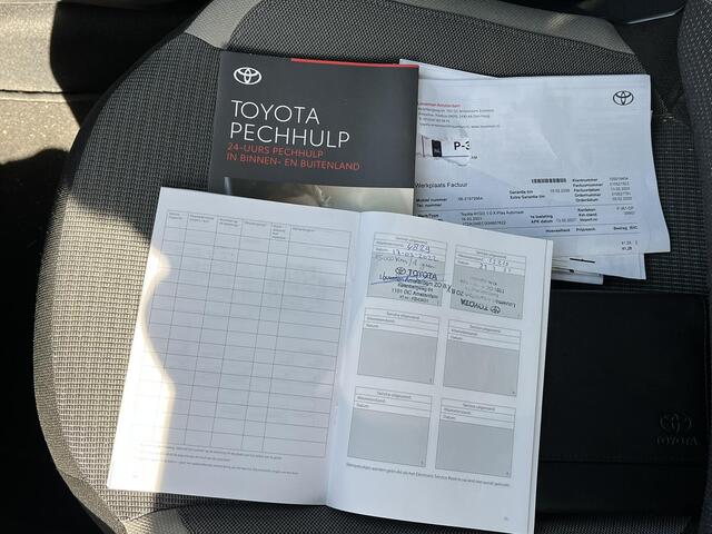 Toyota AYGO 1.0 VVT-i x-play Automaat | Navigatie via Apple Carplay/ Android Auto | Camera achter | Bluetooth telefoon | Airco.
