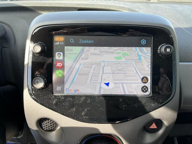 Toyota AYGO 1.0 VVT-i x-play Automaat | Navigatie via Apple Carplay/ Android Auto | Camera achter | Bluetooth telefoon | Airco.