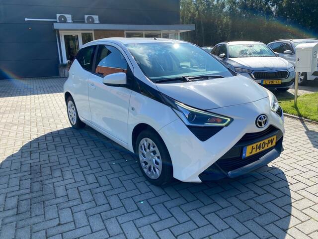 Toyota AYGO 1.0 VVT-I X-PLAY