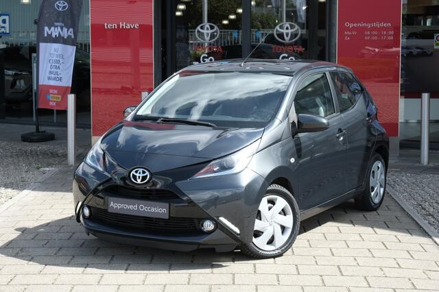 Toyota AYGO 1.0 VVT-i x-play Automaat | Bluetooth | Airconditioning | X-touc
