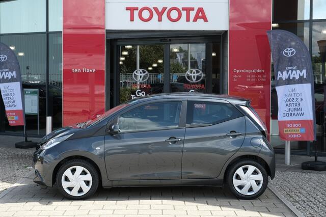 Toyota AYGO 1.0 VVT-i x-play Automaat | Bluetooth | Airconditioning | X-touc