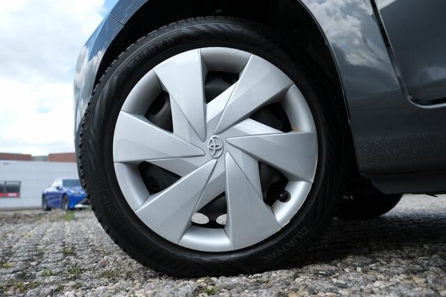 Toyota AYGO 1.0 VVT-i x-play Automaat | Bluetooth | Airconditioning | X-touc