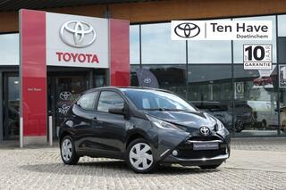 toyota-aygo-1.0-vvt-i-x-play-automa