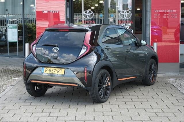 Toyota AYGO 1.0 VVT-i 72PK MT Limited | JBL | 18" lichtmetalen matzwarte vel