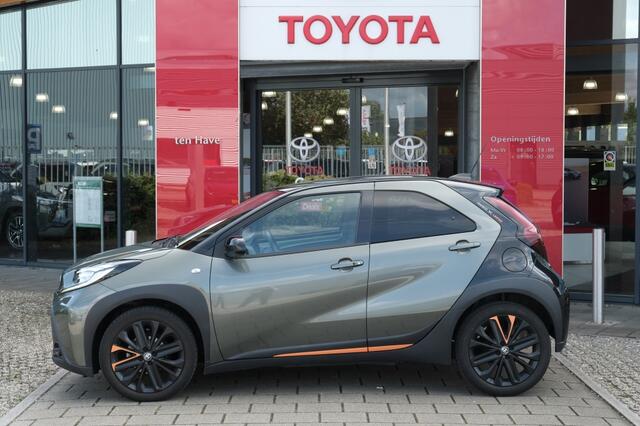 Toyota AYGO 1.0 VVT-i 72PK MT Limited | JBL | 18" lichtmetalen matzwarte vel