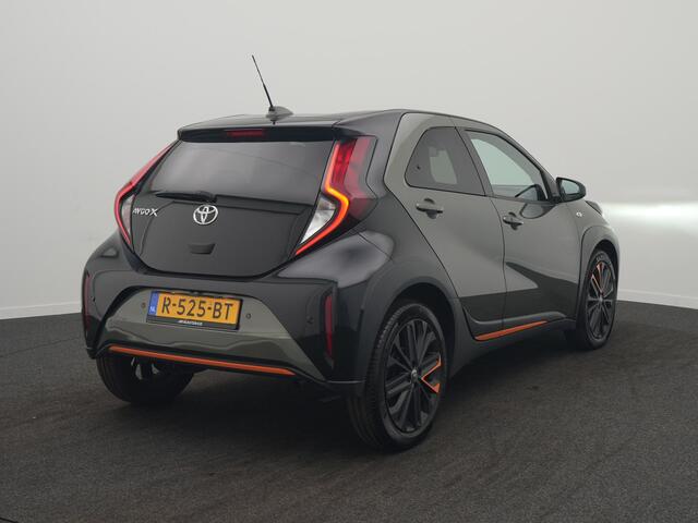 Toyota AYGO X 1.0 VVT-i S-CVT Limited - RIJKLAARPRIJS - Automaat - Achteruitrijcamera - Adaptive Cruise Control - JBL Audio-systeem
