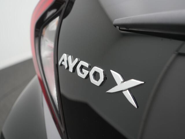 Toyota AYGO X 1.0 VVT-i S-CVT Limited - RIJKLAARPRIJS - Automaat - Achteruitrijcamera - Adaptive Cruise Control - JBL Audio-systeem