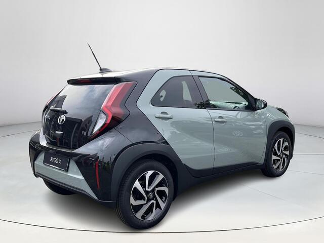 Toyota AYGO X 1.0 VVT-i MT Pulse | Tarragon met zwart dak | Nieuw uit voorraad leverbaar |
