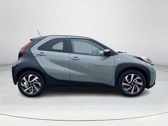 Toyota AYGO X 1.0 VVT-i MT Pulse | Tarragon met zwart dak | Nieuw uit voorraad leverbaar |