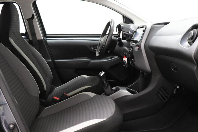 Toyota AYGO 1.0 VVT-i x-play | MULTIMEDIA PACK | DAB | APPLE | CAMERA