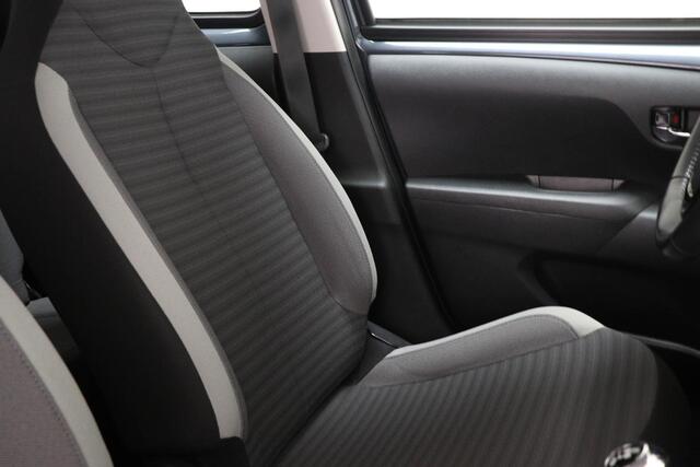 Toyota AYGO 1.0 VVT-i x-play | MULTIMEDIA PACK | DAB | APPLE | CAMERA