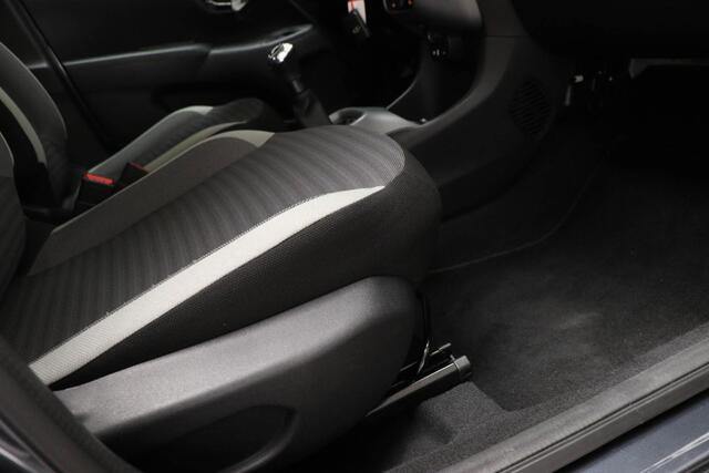 Toyota AYGO 1.0 VVT-i x-play | MULTIMEDIA PACK | DAB | APPLE | CAMERA