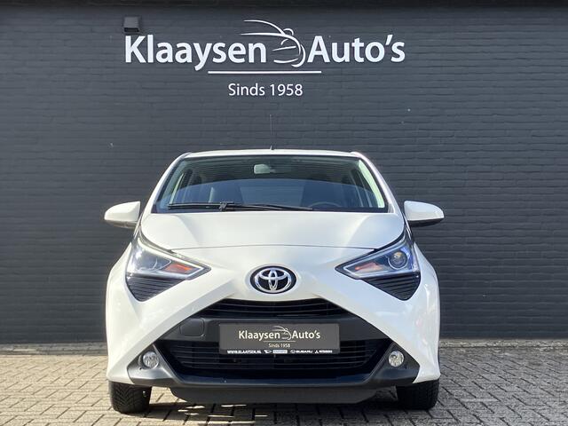 Toyota AYGO 1.0 VVT-i X-play | dealer onderhouden | apple carplay/android auto | airco | camera | bluetooth | 34.000 KM