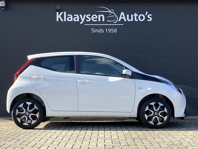 Toyota AYGO 1.0 VVT-i X-play | dealer onderhouden | apple carplay/android auto | airco | camera | bluetooth | 34.000 KM