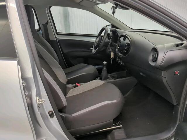 Toyota AYGO X 1.0 VVT-i MT Play, 1e Eig! Camera! Carplay! VERWACHT!