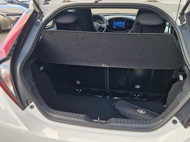 Toyota AYGO X 1.0 VVT-i MT Play
