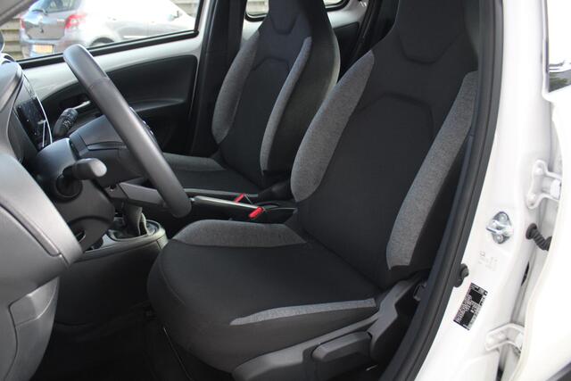 Toyota AYGO X 1.0 VVT-i MT Play Achteruitrijcamera, Airco, Adaptieve Cruise Control, Apple Carplay/Android Auto