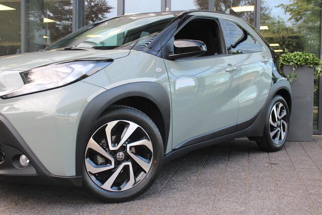 Toyota AYGO X 1.0 VVT-i MT Pulse Two-Tone
