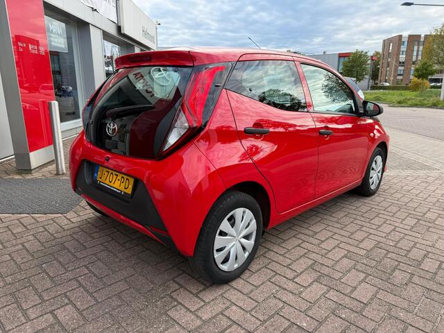 Toyota AYGO 1.0 VVT-i x-fun