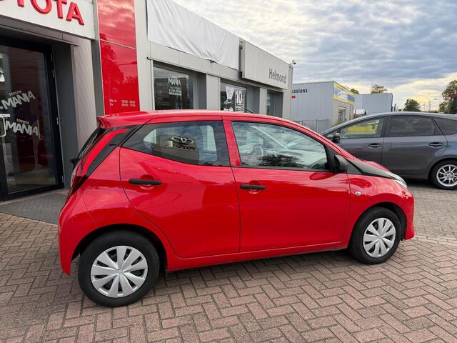 Toyota AYGO 1.0 VVT-i x-fun