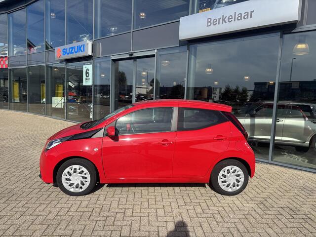Toyota AYGO 1.0 VVT-i x-play