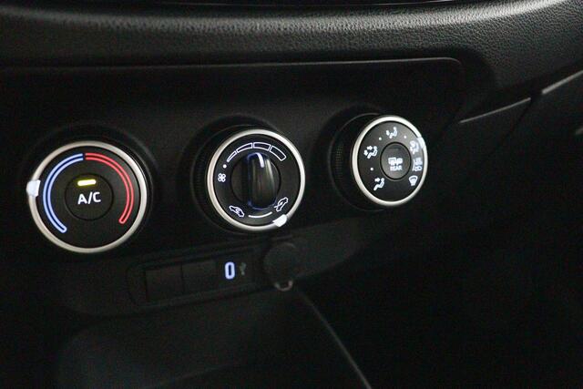 Toyota AYGO X 1.0 VVT-i MT Play | Apple Carplay/Android Auto |