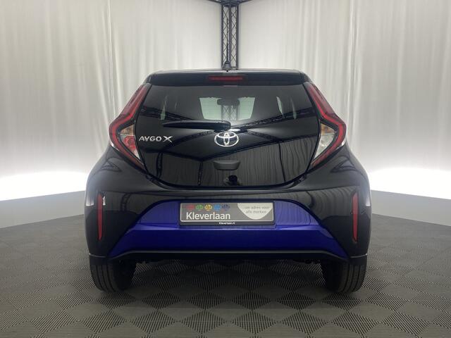 Toyota AYGO X 1.0 VVT-i -Pulse Automaat | Apple Carplay | Voorstoelen Verwarmd | Camera | DAB |