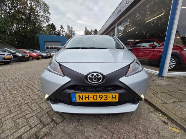 Toyota AYGO 1.0 VVT-i x-fun