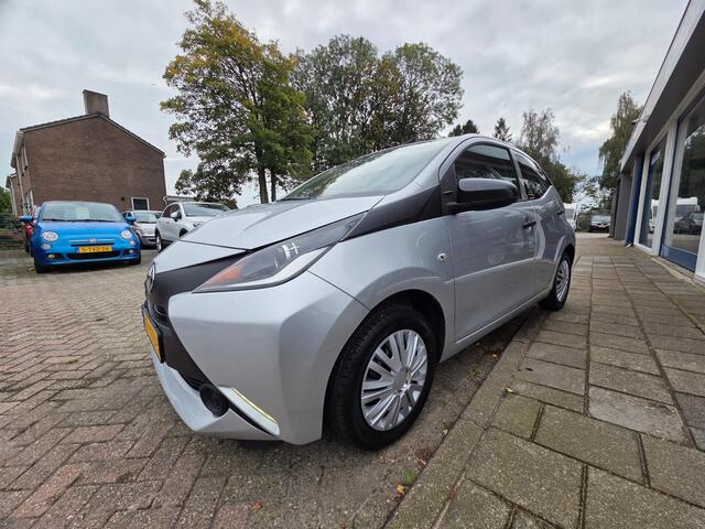 Toyota AYGO 1.0 VVT-i x-fun