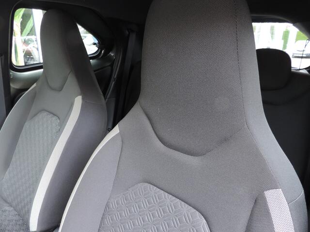 Toyota AYGO X 1.0 VVT-i MT Pulse - Camera | PDC | ACC | Stoelverw. | DAB