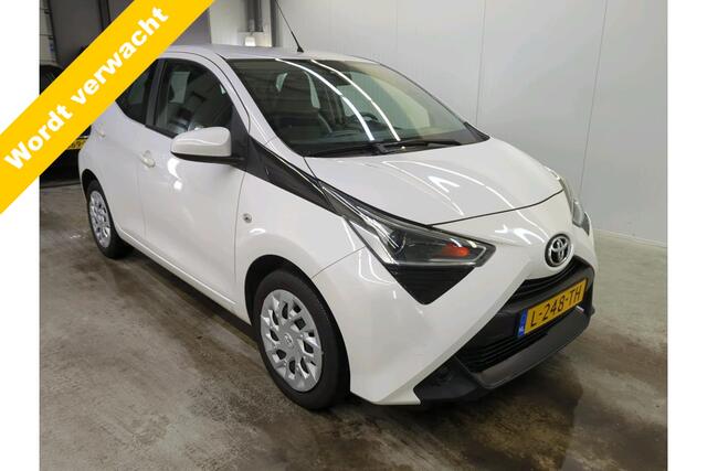 Toyota AYGO 1.0 VVT-i x-play AUT! 1e Eig! Camera! Carplay! VERWACHT!