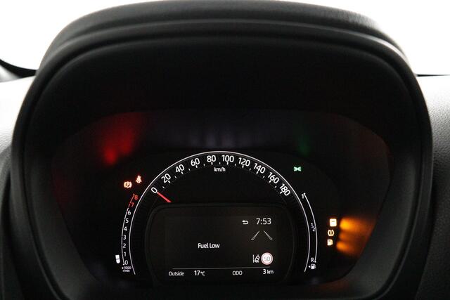 Toyota AYGO X 1.0 VVT-i MT Play | Nieuw uit voorraad leverbaar | Airco | Apple Carplay & Android Auto | Adaptive Cruise Control |