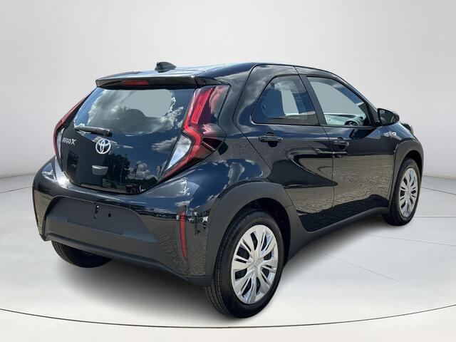 Toyota AYGO X 1.0 VVT-i MT Play