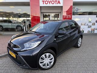 toyota-aygo-1.0-vvt-i-mt-play--app