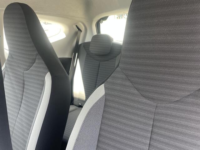 Toyota AYGO 1.0 VVT-i x-play Automaat