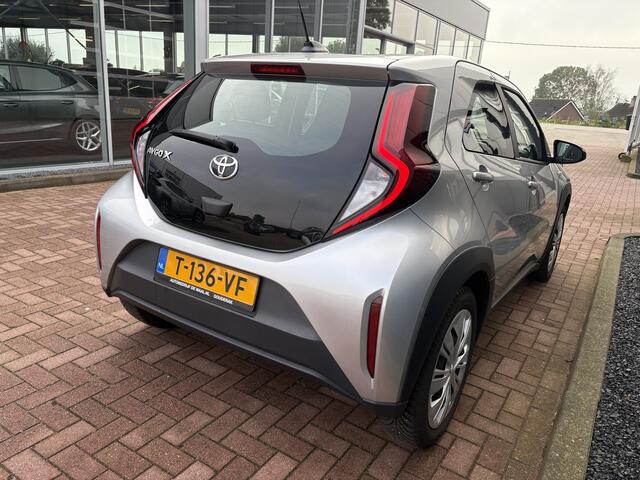 Toyota AYGO X 1.0 VVT-i MT Play 5-drs. CAMERA/CARPLAY/DAB/ADAPT.CRUISE