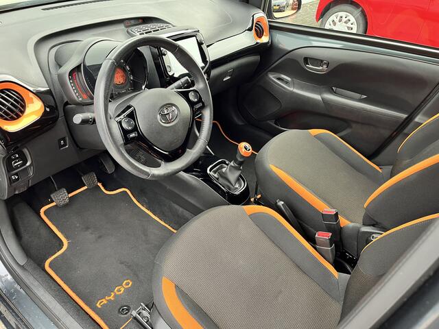 Toyota AYGO 1.0 VVT-i TeamNL JBL Clima NL auto 1e Eigenaar Dealer onderhouden