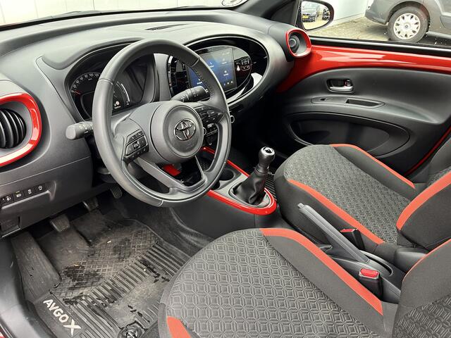 Toyota AYGO X 1.0 VVT-i MT Envy Premium PDC Clima Stoelverwarming Apple Carplay Android auto