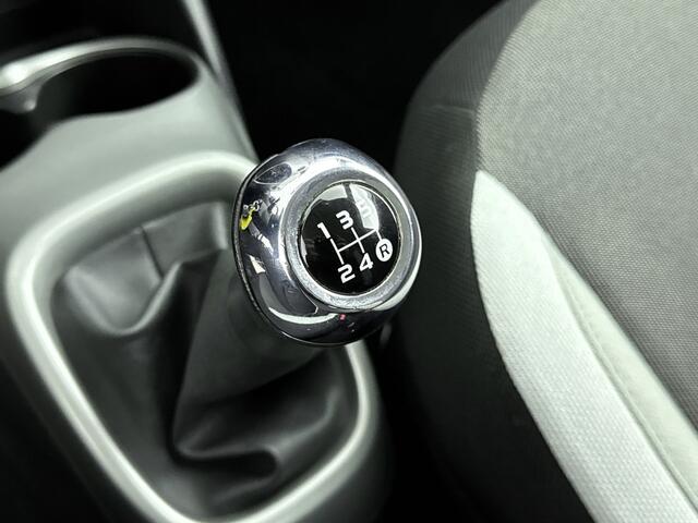 Toyota AYGO 1.0 VVT-i x-play Navi | Parkeercamera | Fietsendragerbeugel | Mistlampen | Airco |