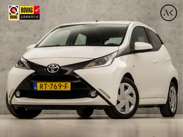 Toyota AYGO 1.0 VVT-i X-play (APPLE CARPLAY, SCHERM, AIRCO, 5 DEURS, RADIO, ELEK PAKKET, NIEUWE APK, NIEUWSTAAT)