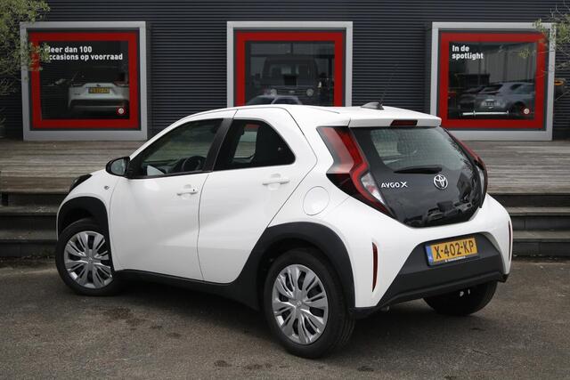 Toyota AYGO X 1.0 VVT-i MT Play