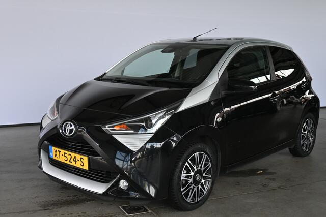 Toyota AYGO 1.0 VVT-i x-clusiv Clima Camera LED Dealer Onderhouden! Inruil Mogelijk!