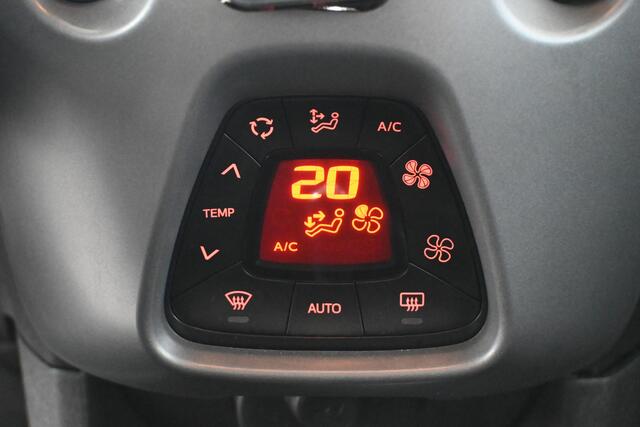 Toyota AYGO 1.0 VVT-i x-clusiv Clima Camera LED Dealer Onderhouden! Inruil Mogelijk!