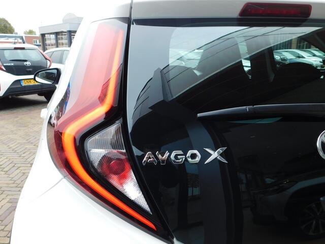 Toyota AYGO X 1.0 VVT-i MT Play