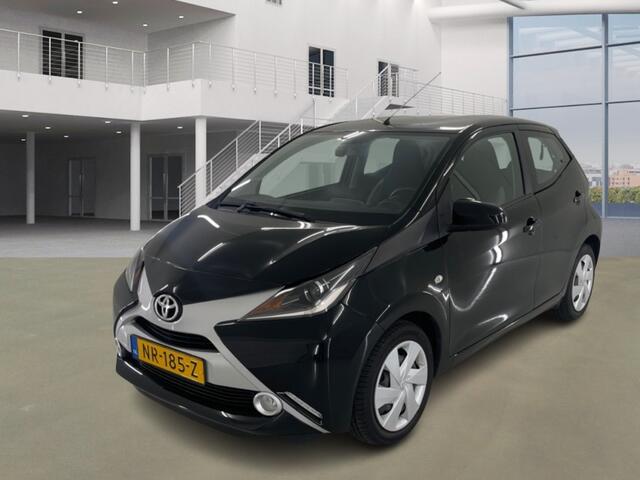 Toyota AYGO 1.0 VVT-i x-play, Camera! Navi! VERWACHT!!