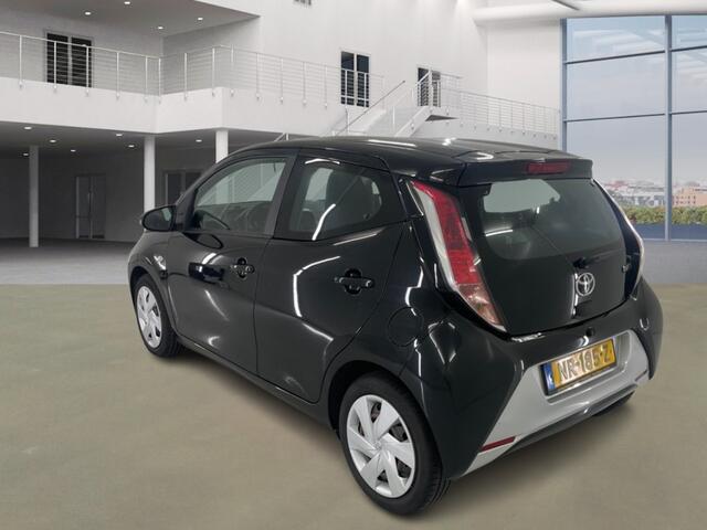 Toyota AYGO 1.0 VVT-i x-play, Camera! Navi! VERWACHT!!