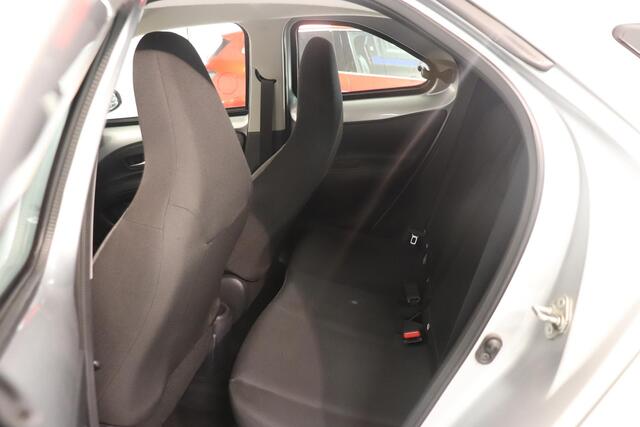 Toyota AYGO X 1.0 VVT-i MT Play | Airco | Camera | Adaptieve cruisecontrol | AppleCarplay AndroidAuto Navigatie |