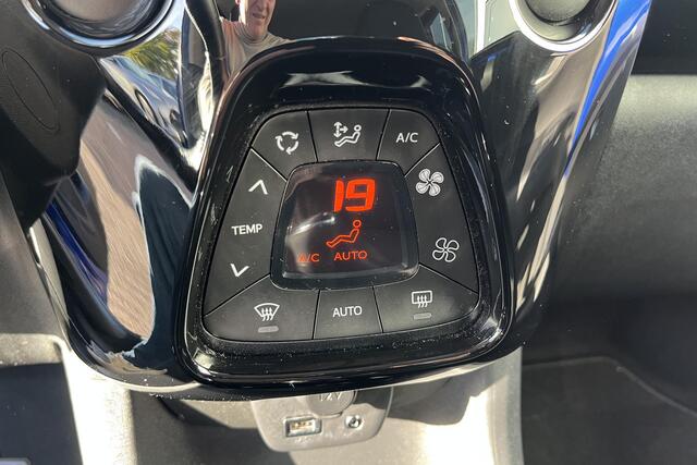 Toyota AYGO 1.0 VVT-i x-clusiv