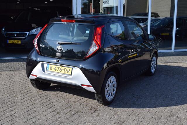 Toyota AYGO 1.0 VVT-i x-play//Camera//Airco//Carplay!!